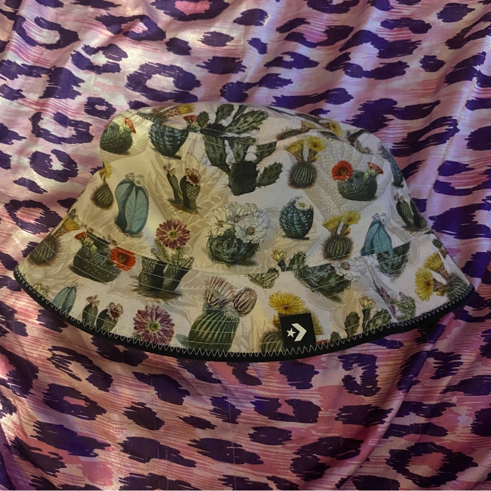 Converse Cactus Bucket Hat